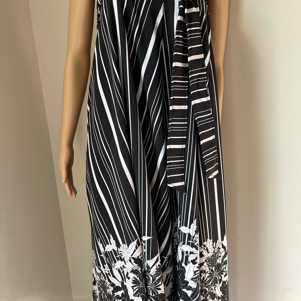 Ladies New York and Company maxi skirt size XL. - Picture 7 of 9